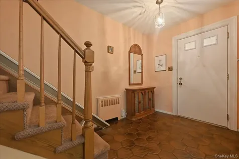 218-37 Grand Central Parkway Hollis Hills NY 11427