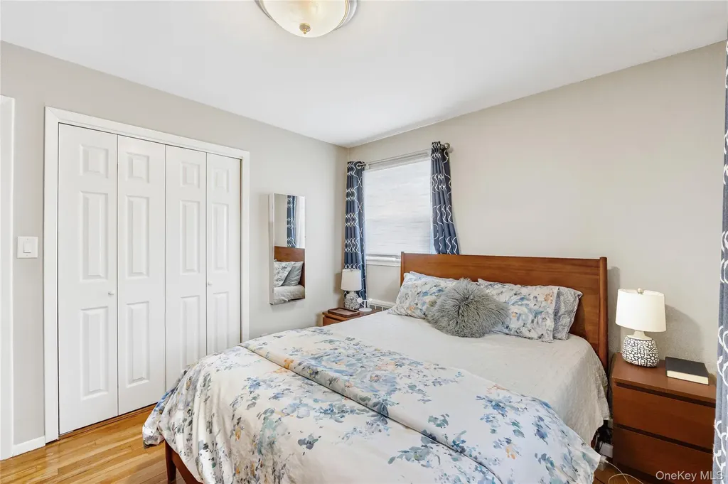 228 8th Street Bethpage NY 11714