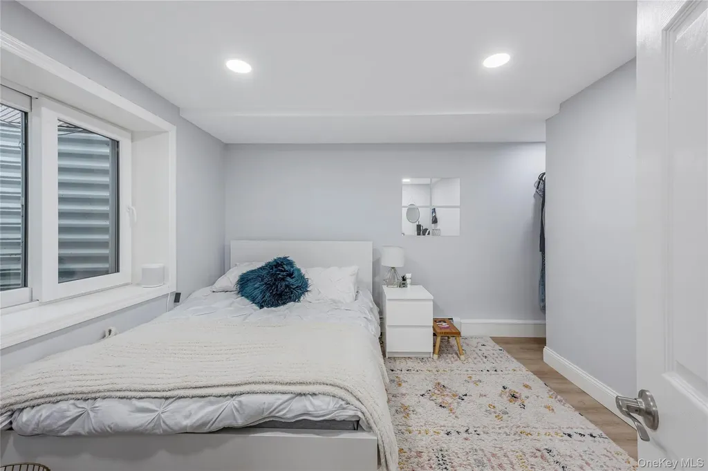 228 8th Street Bethpage NY 11714