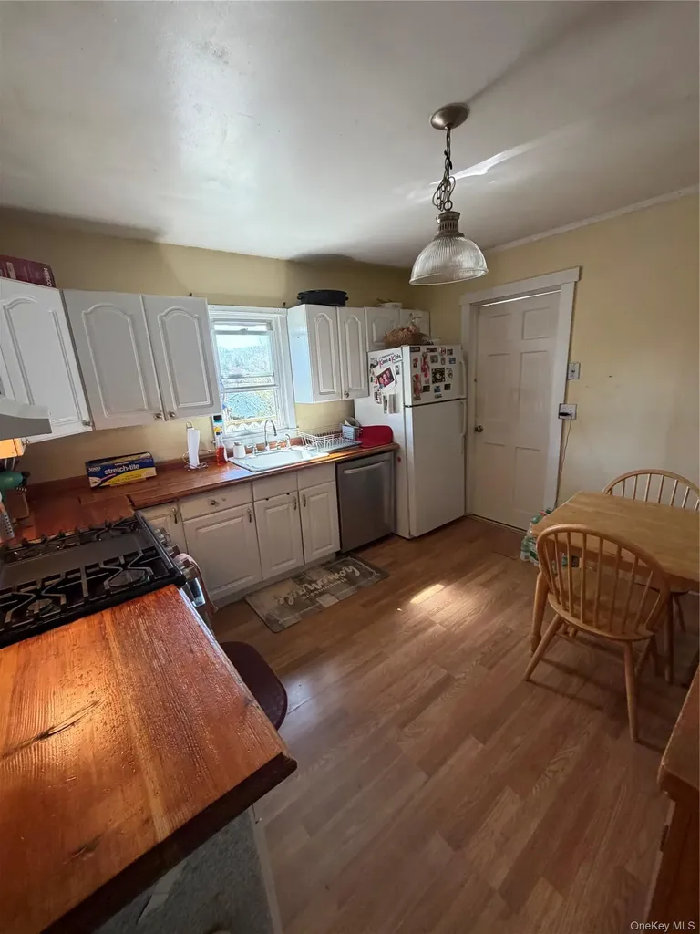 61 Pleasant Drive Carmel NY 10512