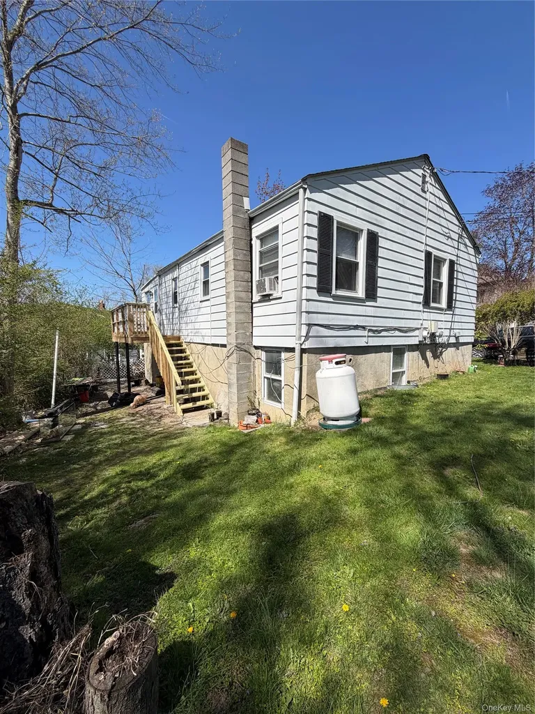 61 Pleasant Drive Carmel NY 10512