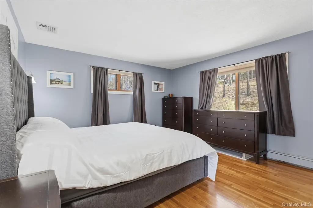 19 Crescent Lane Putnam Valley NY 10579