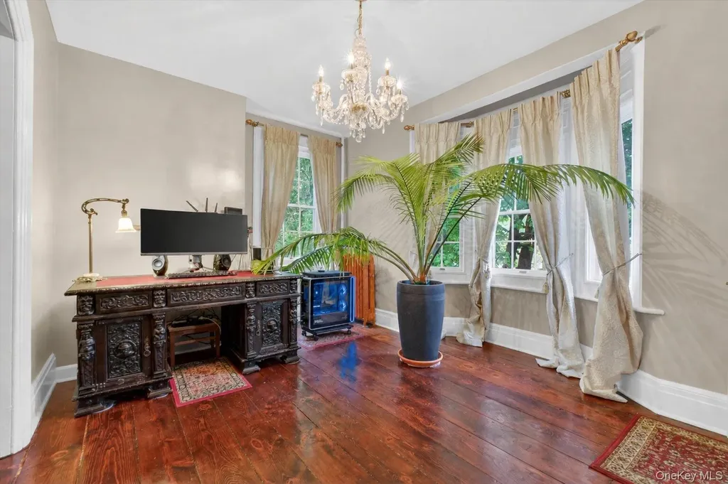 121 Old Glenham Road Fishkill NY 12524