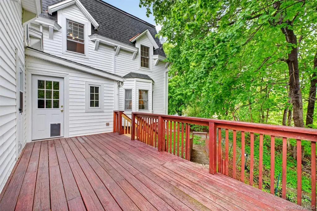 121 Old Glenham Road Fishkill NY 12524