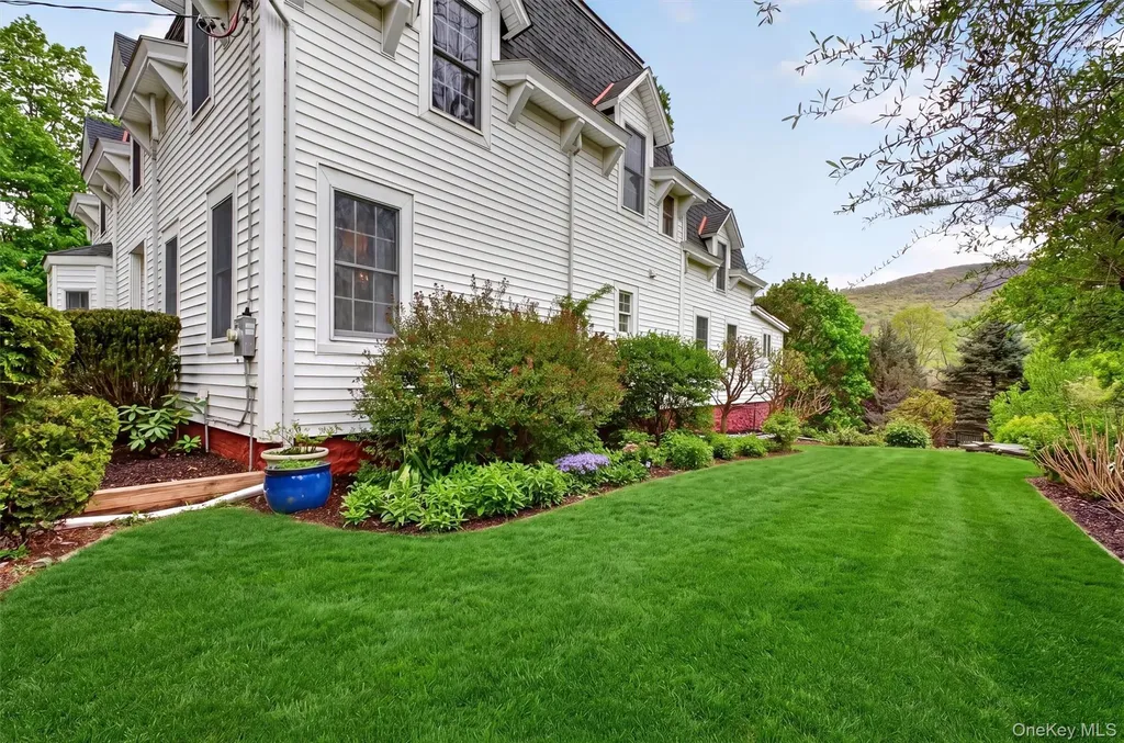 121 Old Glenham Road Fishkill NY 12524