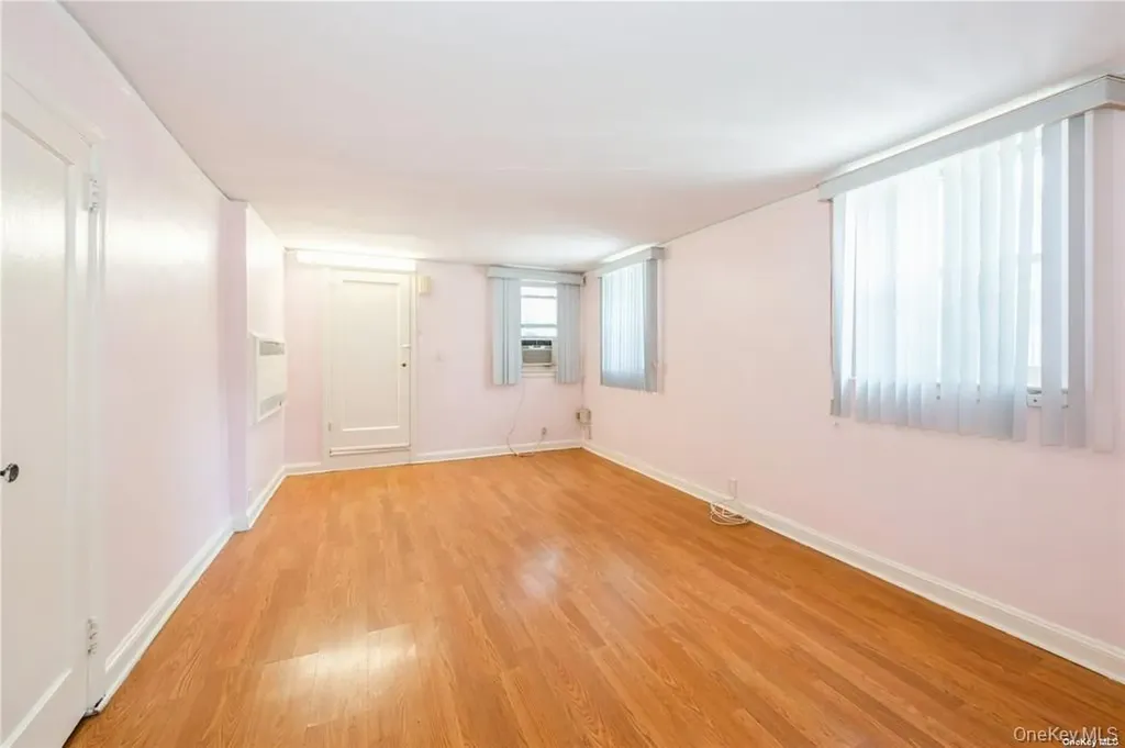 838 Avenue Z Brooklyn NY 11235