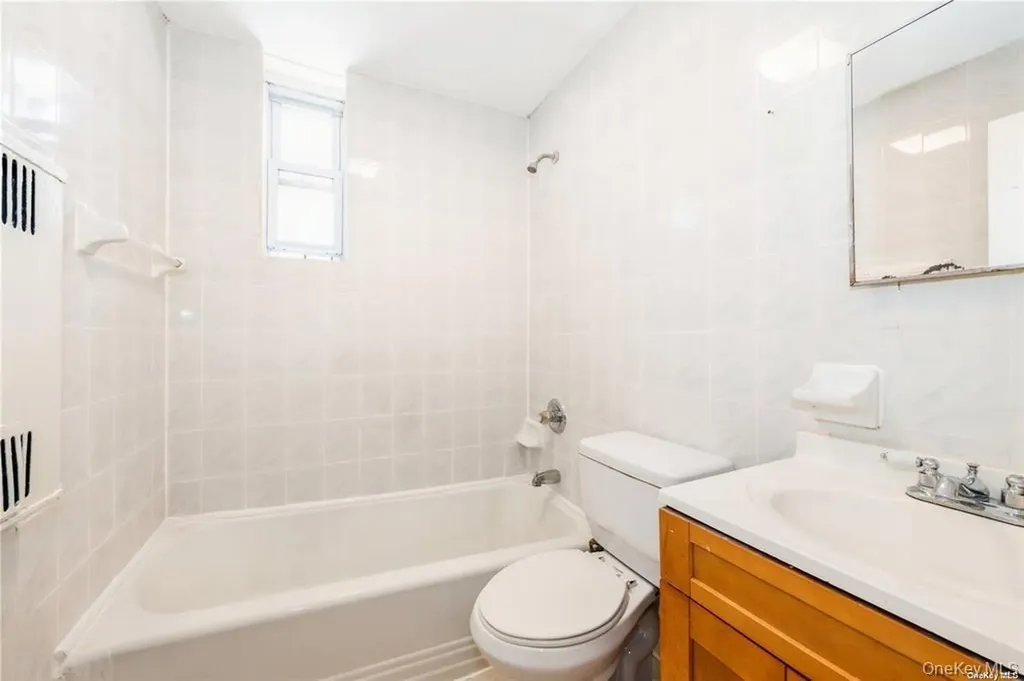 838 Avenue Z Brooklyn NY 11235