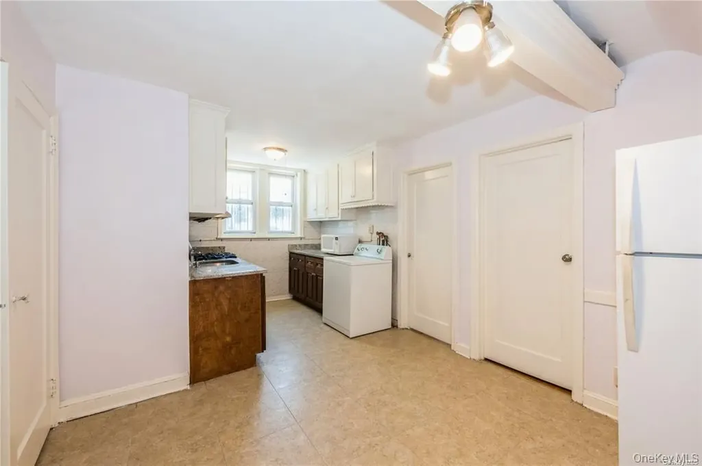 838 Avenue Z Brooklyn NY 11235