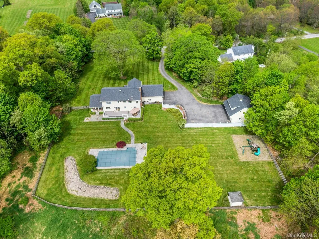 97 Moffat Road Washingtonville NY 10992