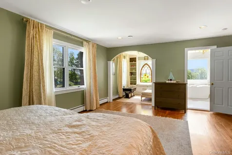 97 Moffat Road Washingtonville NY 10992