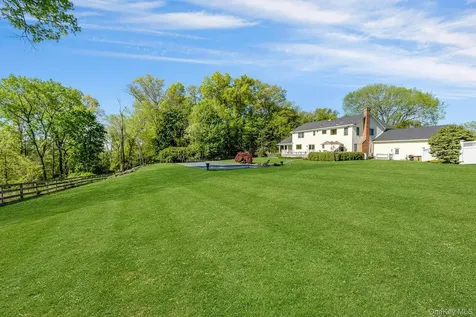 97 Moffat Road Washingtonville NY 10992