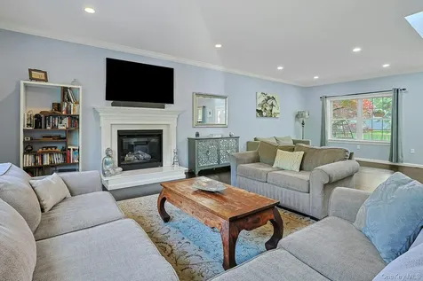 288 Lafayette Avenue Cortlandt Manor NY 10567