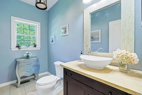 288 Lafayette Avenue Cortlandt Manor NY 10567