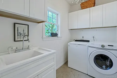 288 Lafayette Avenue Cortlandt Manor NY 10567