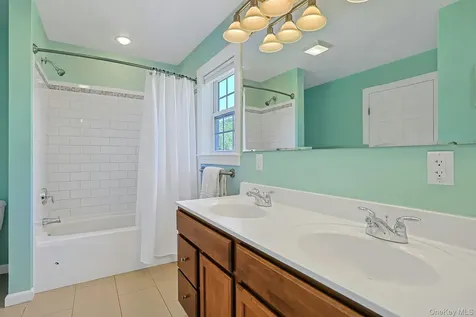 288 Lafayette Avenue Cortlandt Manor NY 10567