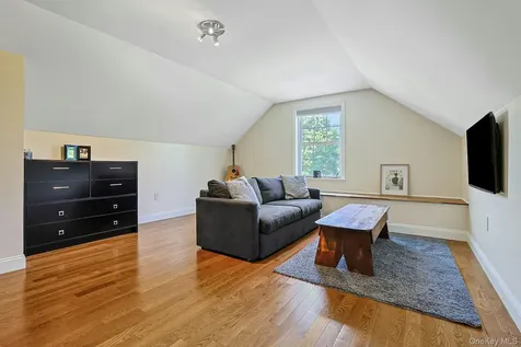 288 Lafayette Avenue Cortlandt Manor NY 10567