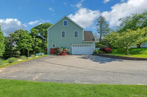 288 Lafayette Avenue Cortlandt Manor NY 10567
