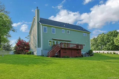 288 Lafayette Avenue Cortlandt Manor NY 10567