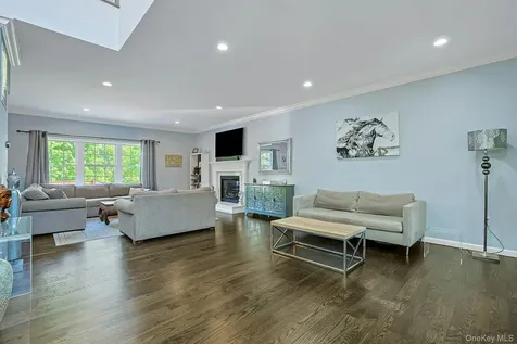 288 Lafayette Avenue Cortlandt Manor NY 10567