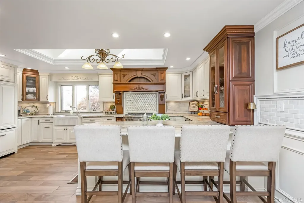 209 W Shore Drive Massapequa NY 11758