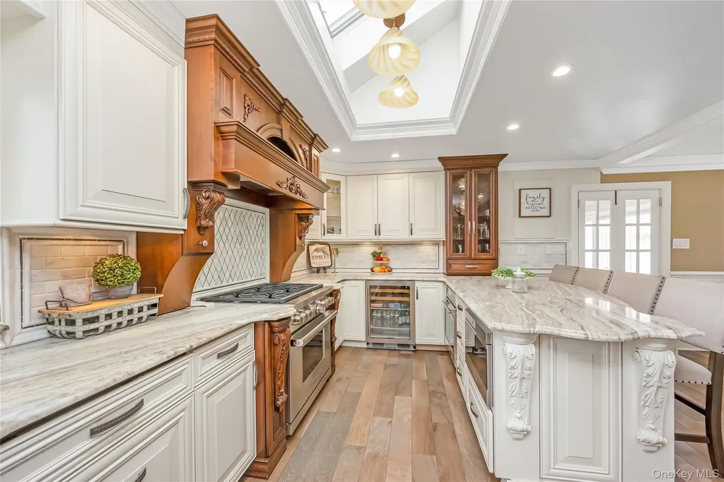 209 W Shore Drive Massapequa NY 11758