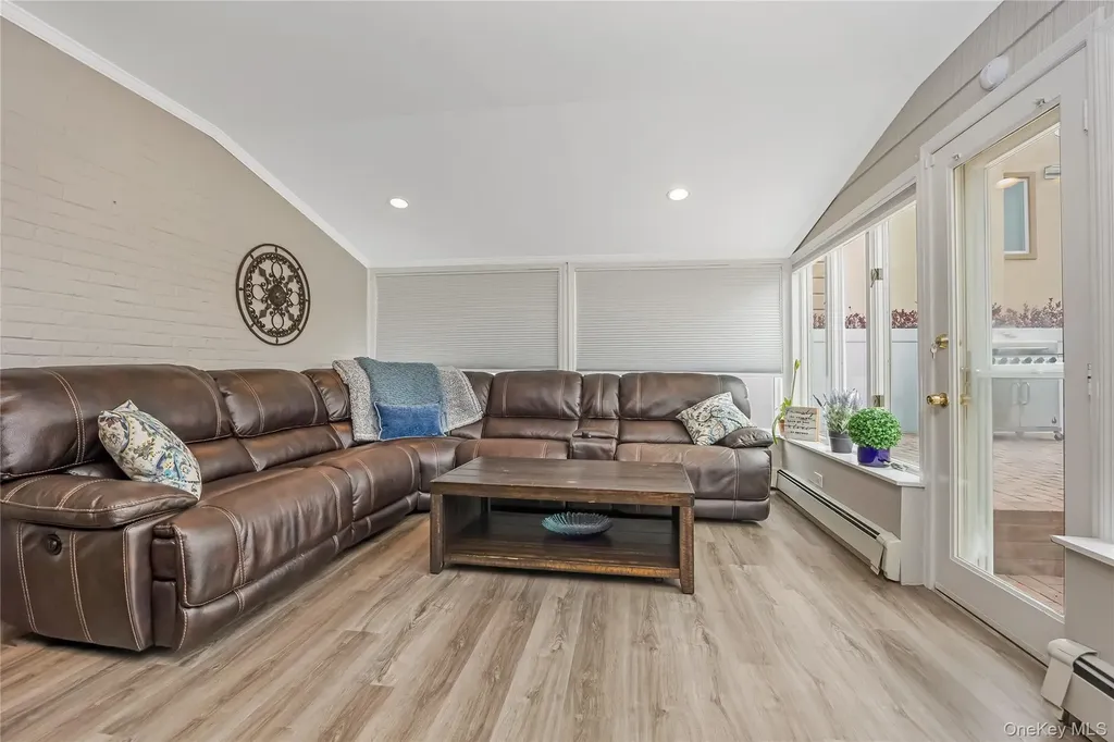 209 W Shore Drive Massapequa NY 11758