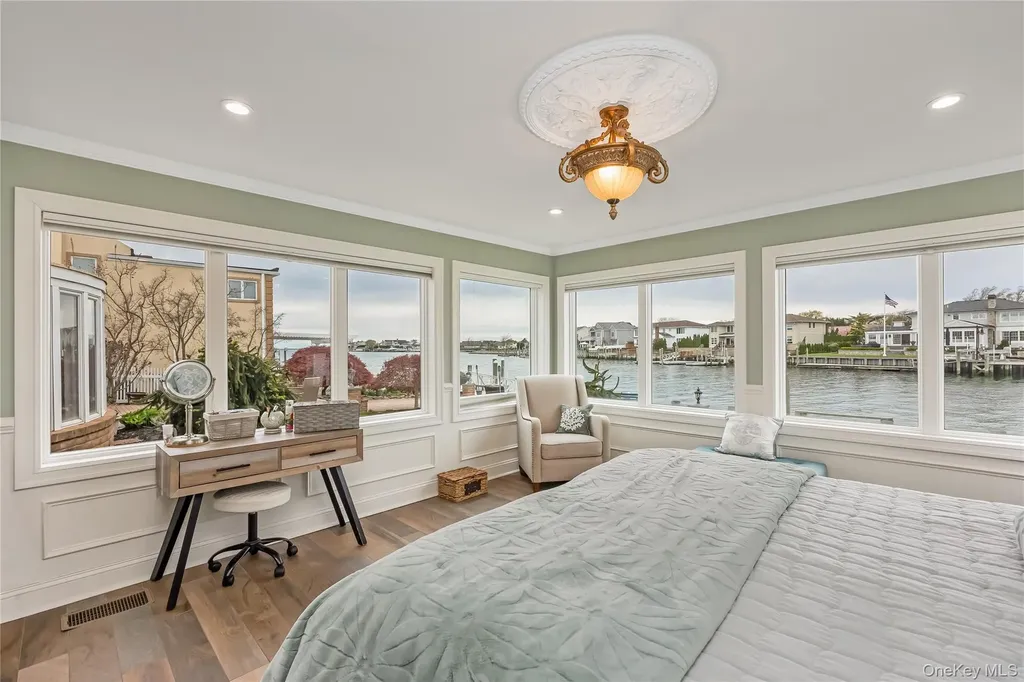 209 W Shore Drive Massapequa NY 11758