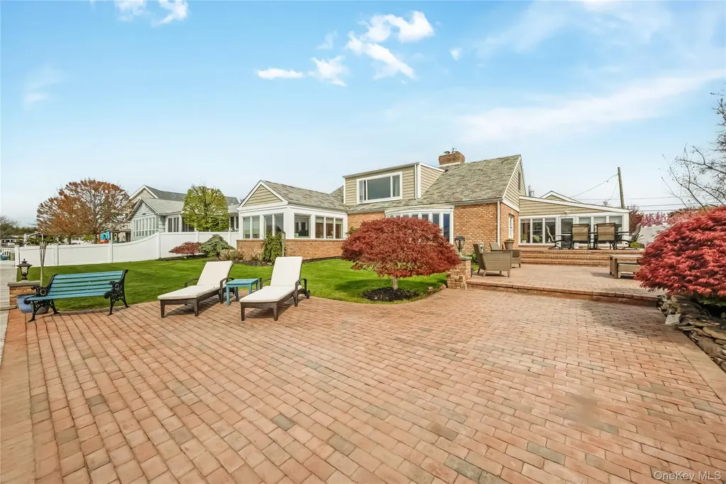 209 W Shore Drive Massapequa NY 11758