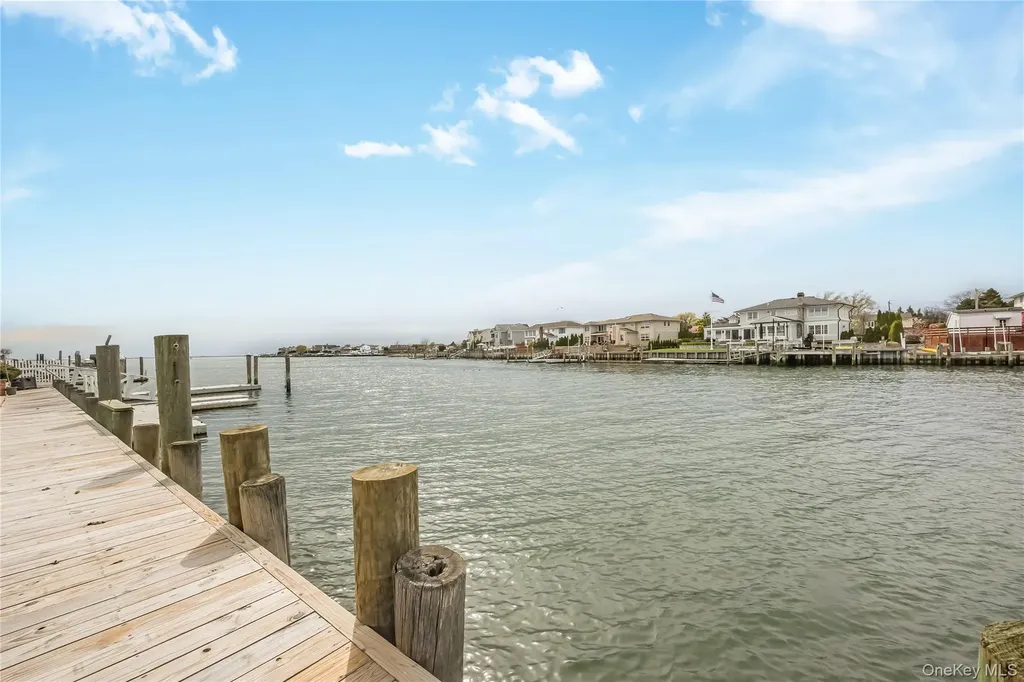 209 W Shore Drive Massapequa NY 11758