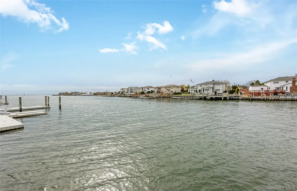 209 W Shore Drive Massapequa NY 11758