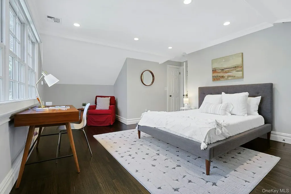 33 Lawrence Road Scarsdale NY 10583