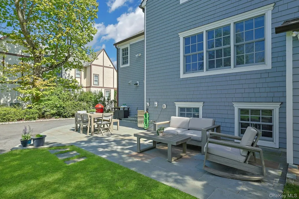 33 Lawrence Road Scarsdale NY 10583
