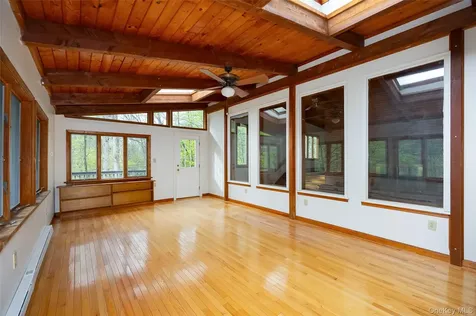 112 Old Sylvan Lake Road Hopewell Junction NY 12533