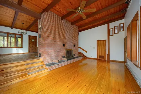 112 Old Sylvan Lake Road Hopewell Junction NY 12533