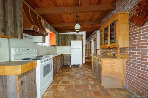 112 Old Sylvan Lake Road Hopewell Junction NY 12533