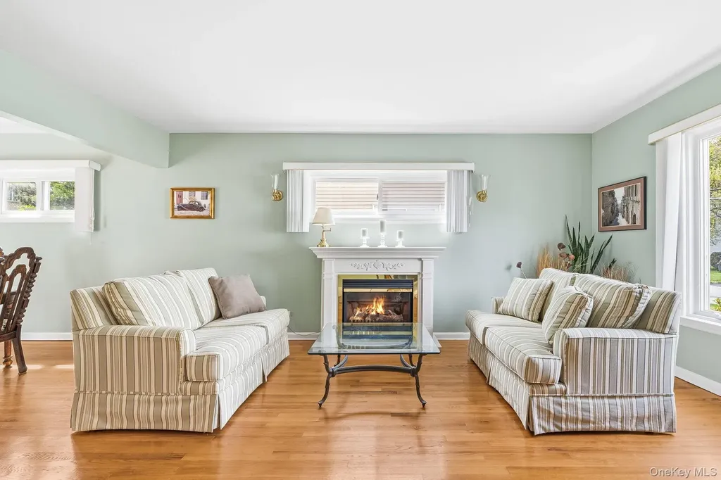 95 Smith Avenue White Plains NY 10605