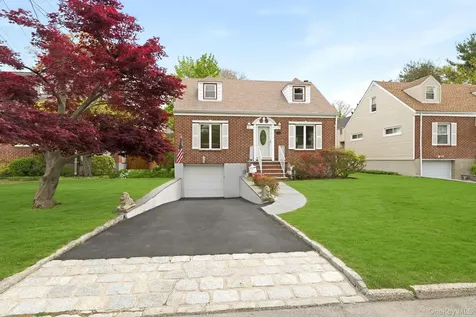 95 Smith Avenue White Plains NY 10605