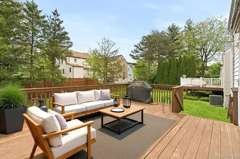 95 Smith Avenue White Plains NY 10605