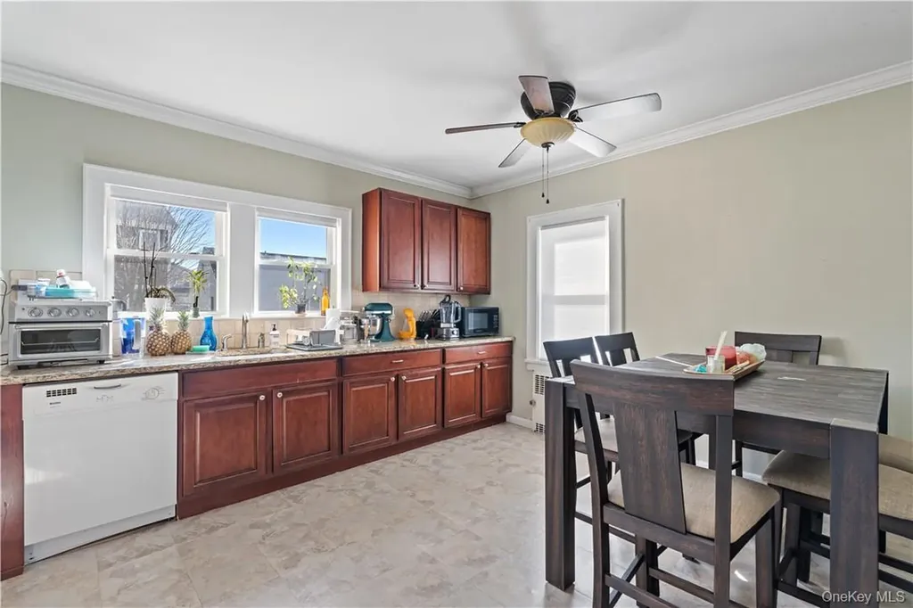 204 Lakeview Avenue West Harrison NY 10604