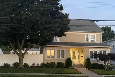 204 Lakeview Avenue West Harrison NY 10604