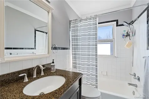 204 Lakeview Avenue West Harrison NY 10604