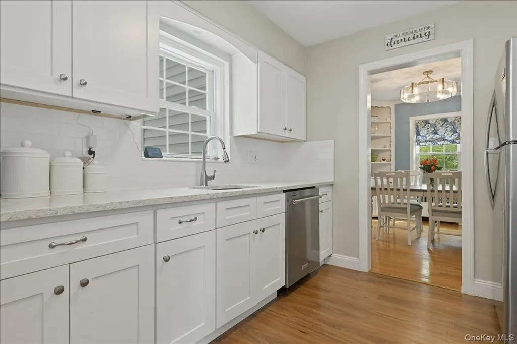52 Wisteria Avenue Mineola NY 11501