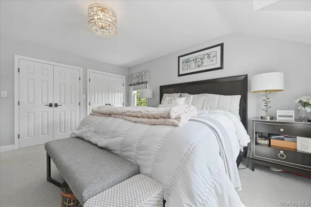 52 Wisteria Avenue Mineola NY 11501