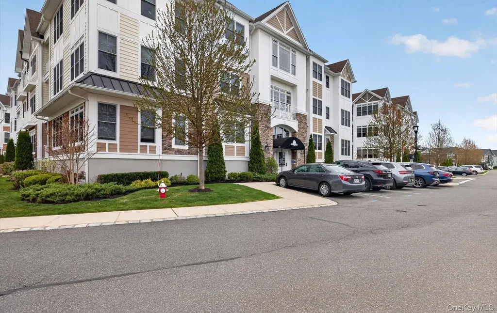 32103 Spruce Pond Circle Plainview NY 11803