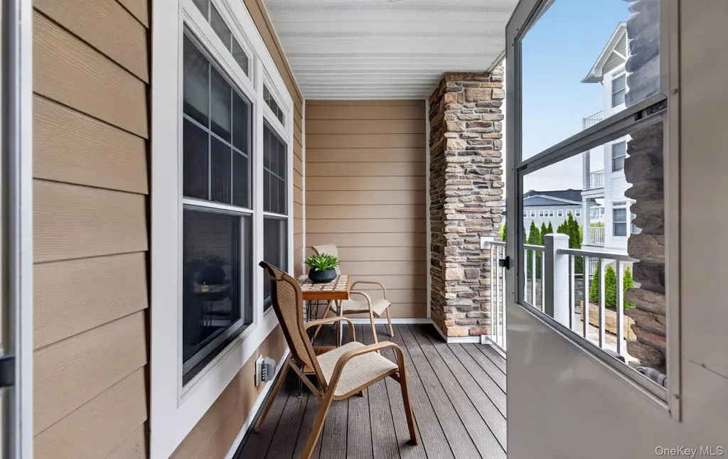 32103 Spruce Pond Circle Plainview NY 11803