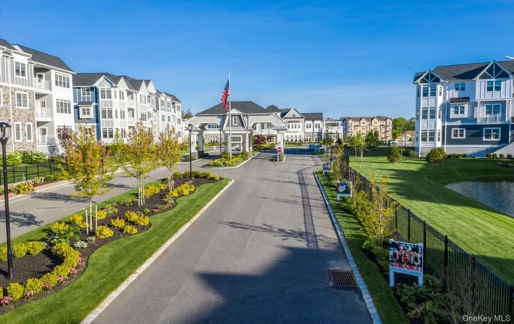 32103 Spruce Pond Circle Plainview NY 11803