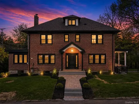 40 Calhoun Avenue New Rochelle NY 10801