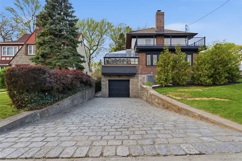 40 Calhoun Avenue New Rochelle NY 10801