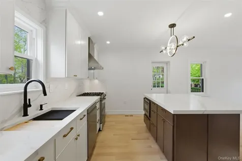 40 Calhoun Avenue New Rochelle NY 10801
