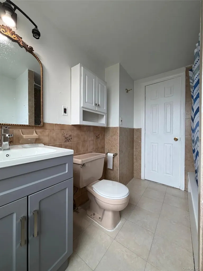 7039 57th Drive Maspeth NY 11378